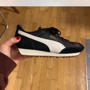Puma Easy Rider Women's Black and White Sneakers